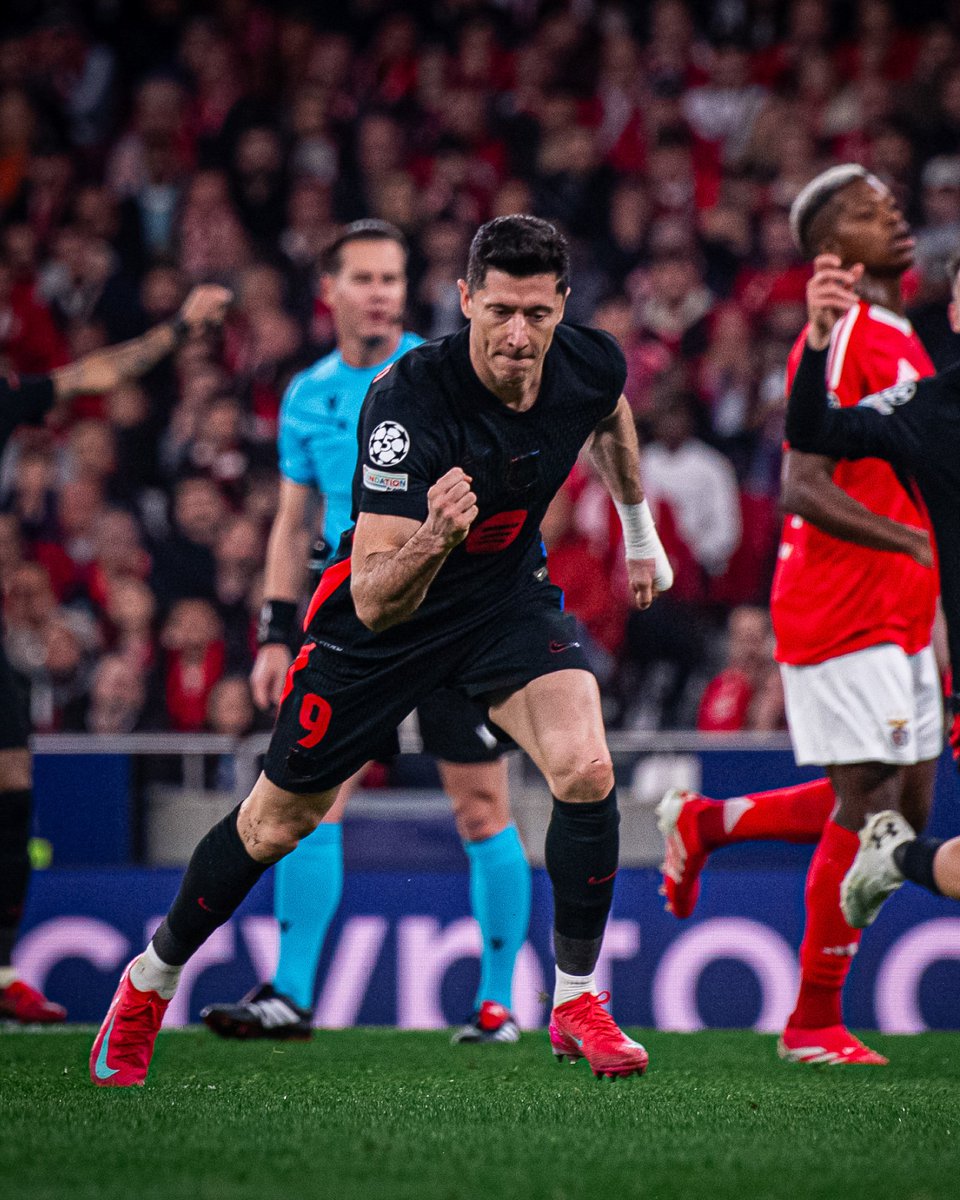 Two for Lewy!

#BenficaBarça | <a href="/ChampionsLeague/">UEFA Champions League</a>