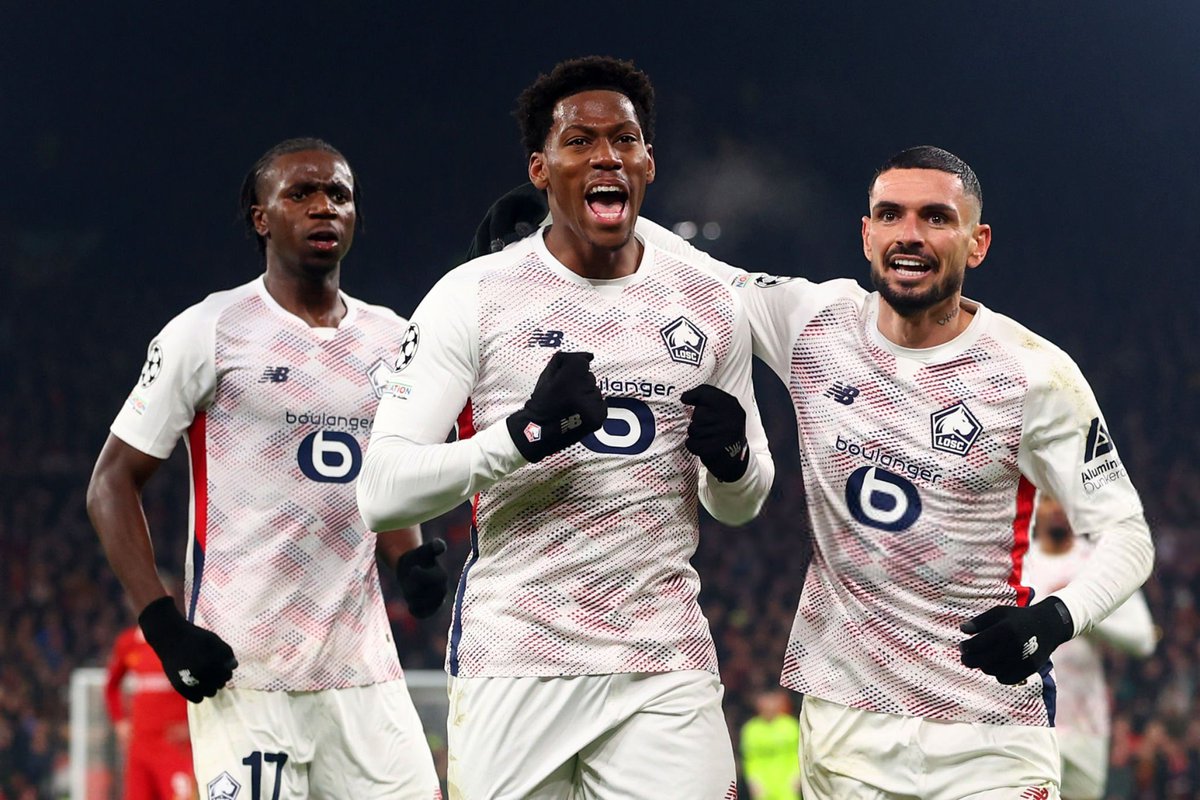 ActuL1_'s tweet photo. 🚨🚨🚨 PREMIÈRE DÉFAITE DU LOSC DEPUIS LE 17 SEPTEMBRE 2024 😱❤️🤍

FÉLICITATIONS AUX LILLOIS, QUELLE SÉRIE HISTORIQUE. ⭐️ https://t.co/6Q375LmkZm
