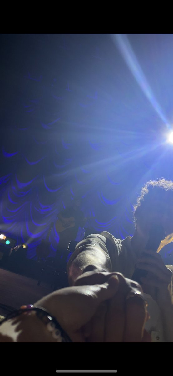 libbyfisherbyr1's tweet photo. the golden years tour london🧡 thank for you making it so so special @joshuatbassett @JoshuaBassettHQ @JoshuaTourInfo #TheGoldenYearsTour #thegoldenyearstour #TheGoldenYearsTourLondon #joshuabassett https://t.co/2F7OcQwUdG