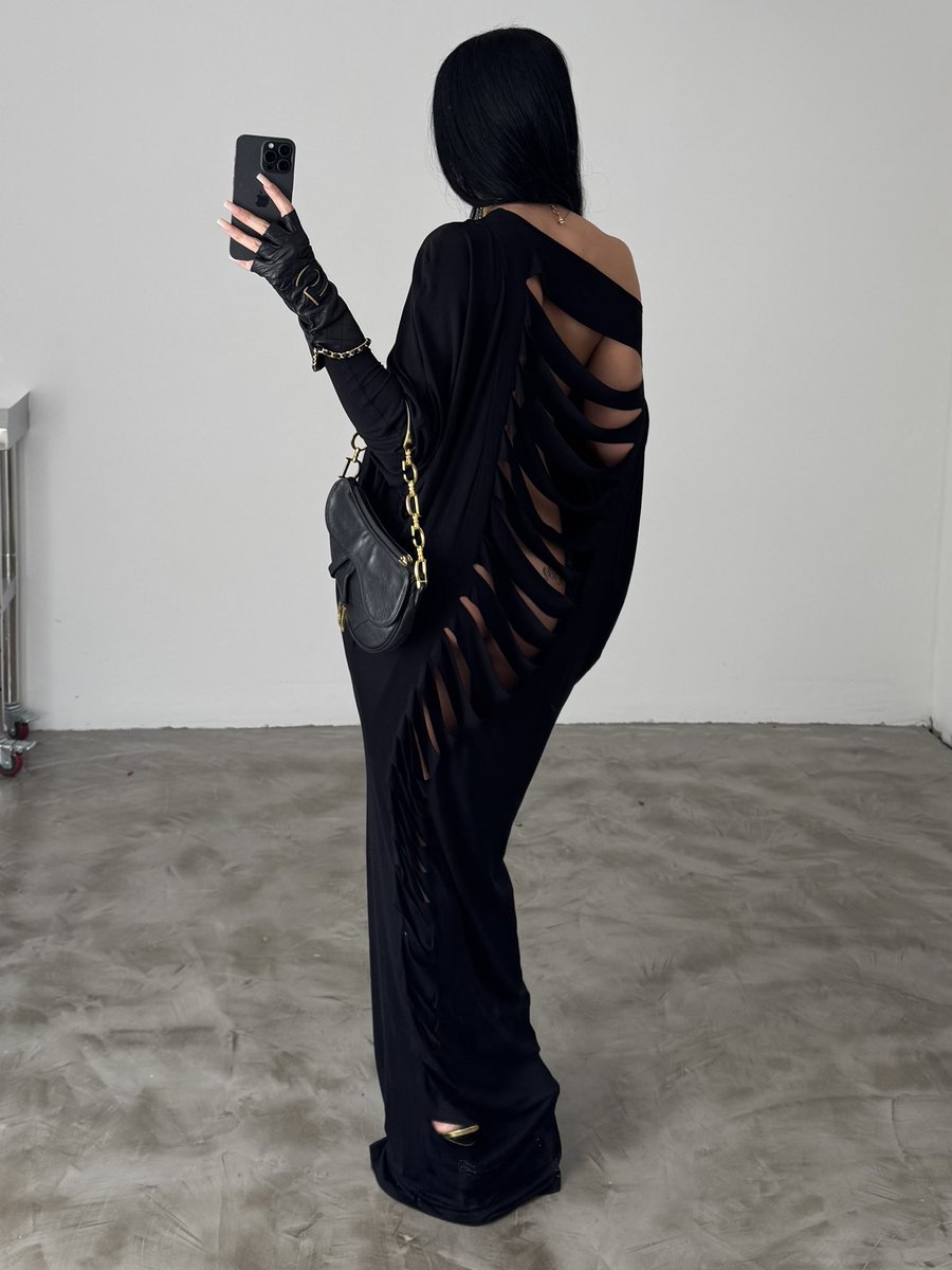 triciajoelle_'s tweet photo. A dress. A/W2425. By Joélle. https://t.co/CzRYrgDvxf