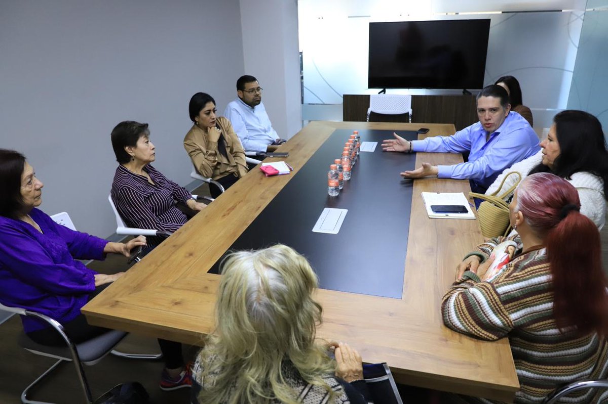 Siempre es un gusto escuchar y platicar con mis vecinas de Nativitas. 
Las puertas de la <a href="/BJAlcaldia/">Alcaldía de Benito Juárez</a> están siempre abiertas para atenderlos y apoyarlos. 🙌🏻