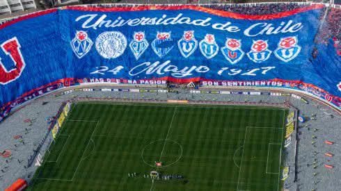 ChunchoTv's tweet photo. UNA MUY BUENA NOTICIA PARA LA U.            
La Conmebol levantó el castigo que mantenía el Romántico Viajero, desde la edición 2020 del certamen continental y podrá disputar el primer partido de la fase de grupos de la copa libertadores a estadio lleno.
#VamosLaU #ChunchoTv https://t.co/ncibBtZyP4