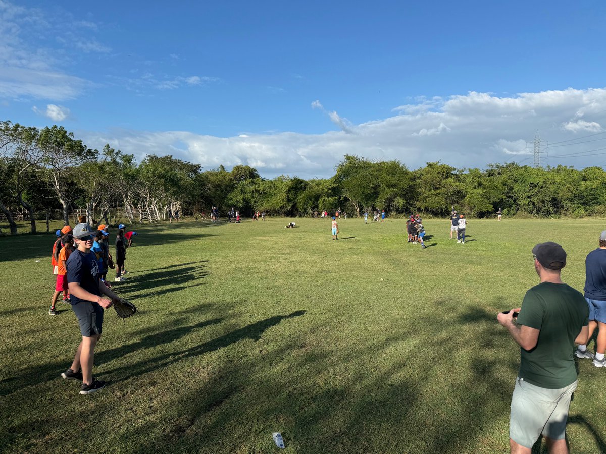 Always a pleasure to help grow the game! 🇩🇴

#BuildingChampions