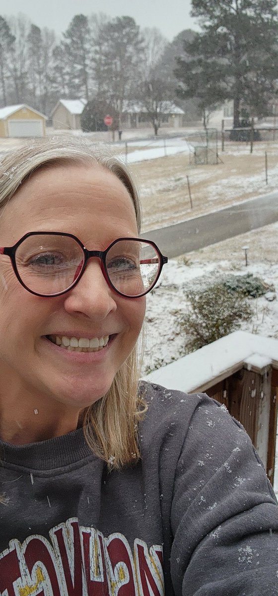 cking420's tweet photo. #atlsnow update in Covington. 😆 https://t.co/tj7seg1IUA