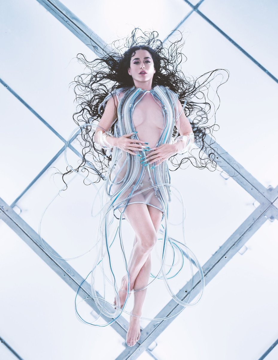 statsperry's tweet photo. Katy Perry X 143. https://t.co/Pq0cwGKhpH