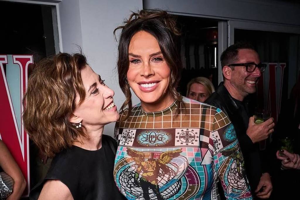 RedeCCom's tweet image. Rede Comunitária de Comunicação: Fernanda Torres merece todos os prêmios do mundo, diz atriz de 'Emilia Pérez'
Karla Sofía Gascón, que deve ser indicada ao Oscar, ainda lamenta ataques de brasileiros contra seu filme nas redes
redeccom.blogspot.com/2025/01/blog-p…