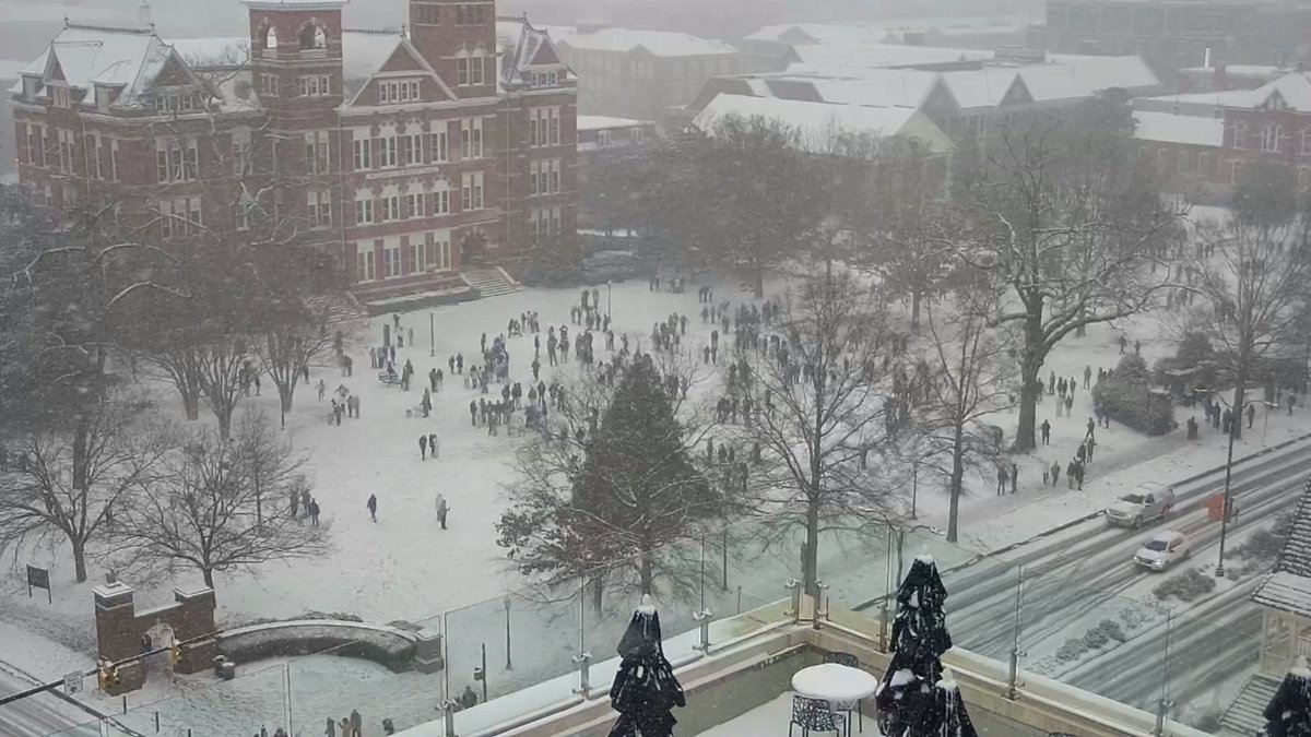 lucky13wxman's tweet photo. 5pm MON 1/21/25
More Deep South snow pics at this hour...
1) New Orleans, LA
2) Auburn University, AL
3) Downtown Atlanta, GA
#snOMG #LouisianaSnow #AlabamaSnow #GeorgiaSnow https://t.co/VorHMAK0y4