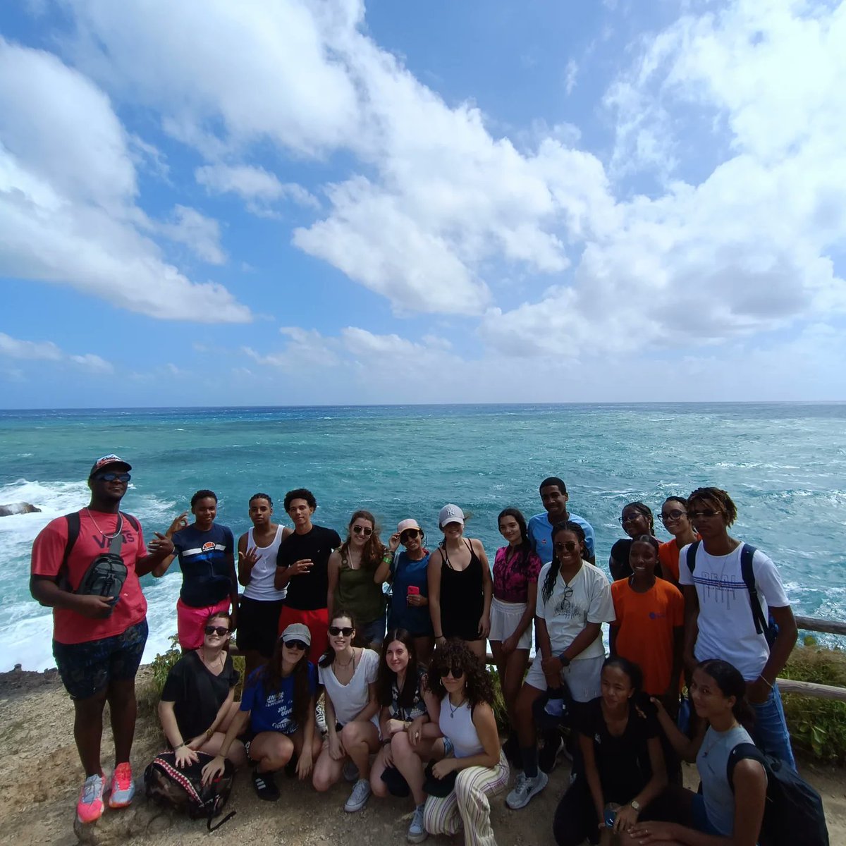 EllacuriaB's tweet photo. Martinique: découverte de la Caravelle #erasmusplus #batx #ellacuriazurbaranbhi #frantsesproiektua #dbh https://t.co/pfw0qTYcXj