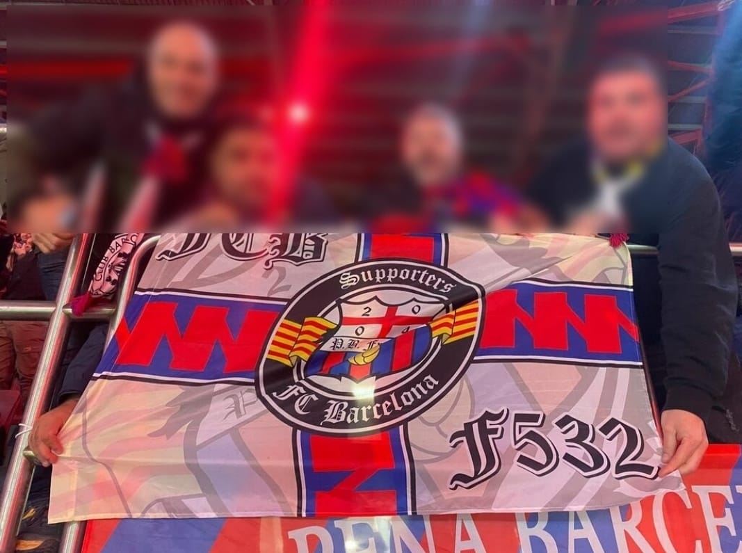 FRONT532oficial's tweet photo. Gran remuntada sota la pluja a Lisboa, partit boig i molt lluitat per l'equip...
Bon viatge de tornada a la nostra gent i a tots els desplaçats.
SOU COLLONUTS!!! 💪
#ForçaBarça
#Supporters
#FCB
#FCBarcelona
#FCBlive
#Antimadridistes
#UCL
#SenseLaGradaNoEnsAgrada https://t.co/PXuXreqwni