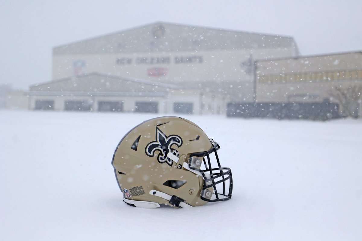Saints's tweet image. Snow Day in New Orleans ❄️

PHOTOS: neworlns.co/SnowNOLA