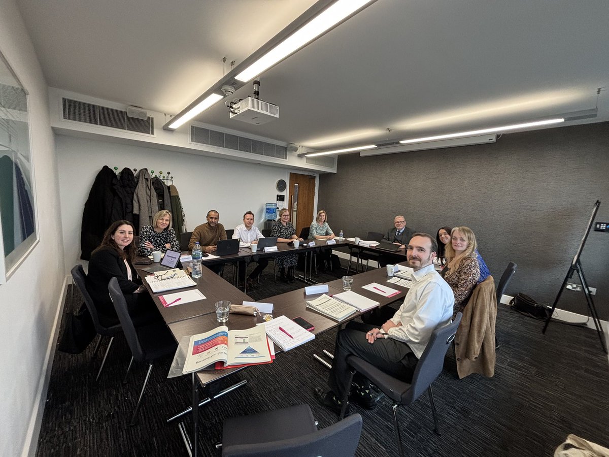 kirsti79's tweet photo. Looking forward to ALS tomorrow with our #ImmersiveDirectorProgramme24 groups!

If you’re interested in joining our spring 25 cohort, have a look 👀 

Links to apply are here:
 
Manchester
 
https://t.co/E7fpdtRmZe  
 
London
 
https://t.co/dH9wiydTOh https://t.co/M4n0XGYkJ7
