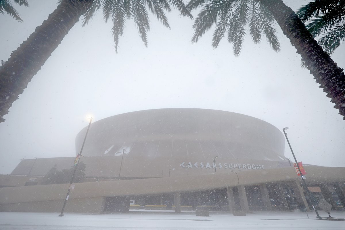Saints's tweet image. Snow Day in New Orleans ❄️

PHOTOS: neworlns.co/SnowNOLA