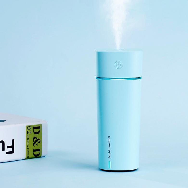 UnicunShop's tweet photo. Dry air got you down? π© This mini humidifier is a lifesaver! π¦ Quiet, portable, AND it has a nightlight! β¨ Shop now and breathe easy! https://t.co/OdWSWtq2qC π¬οΈ #humidifier #portablehumidifier #dryairproblems #selfcare #sleepwell https://t.co/xNai4mlRjW