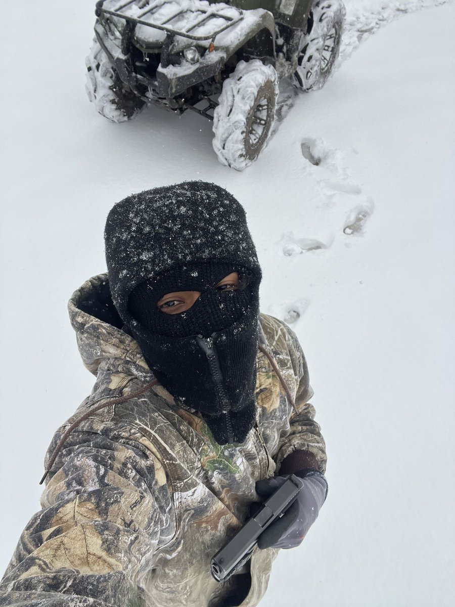 kushshigh's tweet photo. Snowday 2k25 inna raq🎭 https://t.co/ea863ta8cs