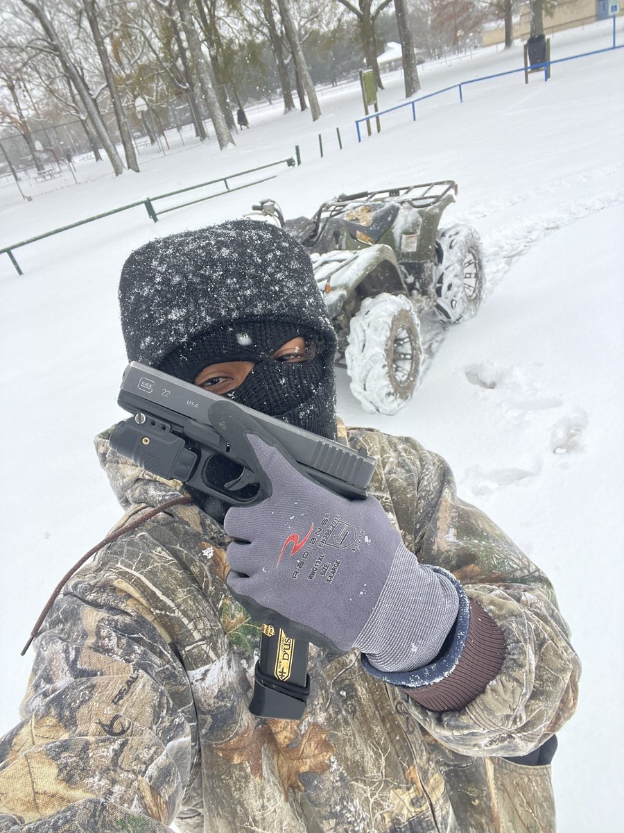 kushshigh's tweet photo. Snowday 2k25 inna raq🎭 https://t.co/ea863ta8cs