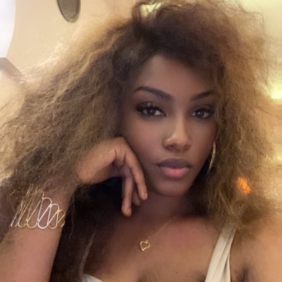ablo_naomi's tweet photo. #NouvellePhotoDeProfil https://t.co/jzxvStpYfk