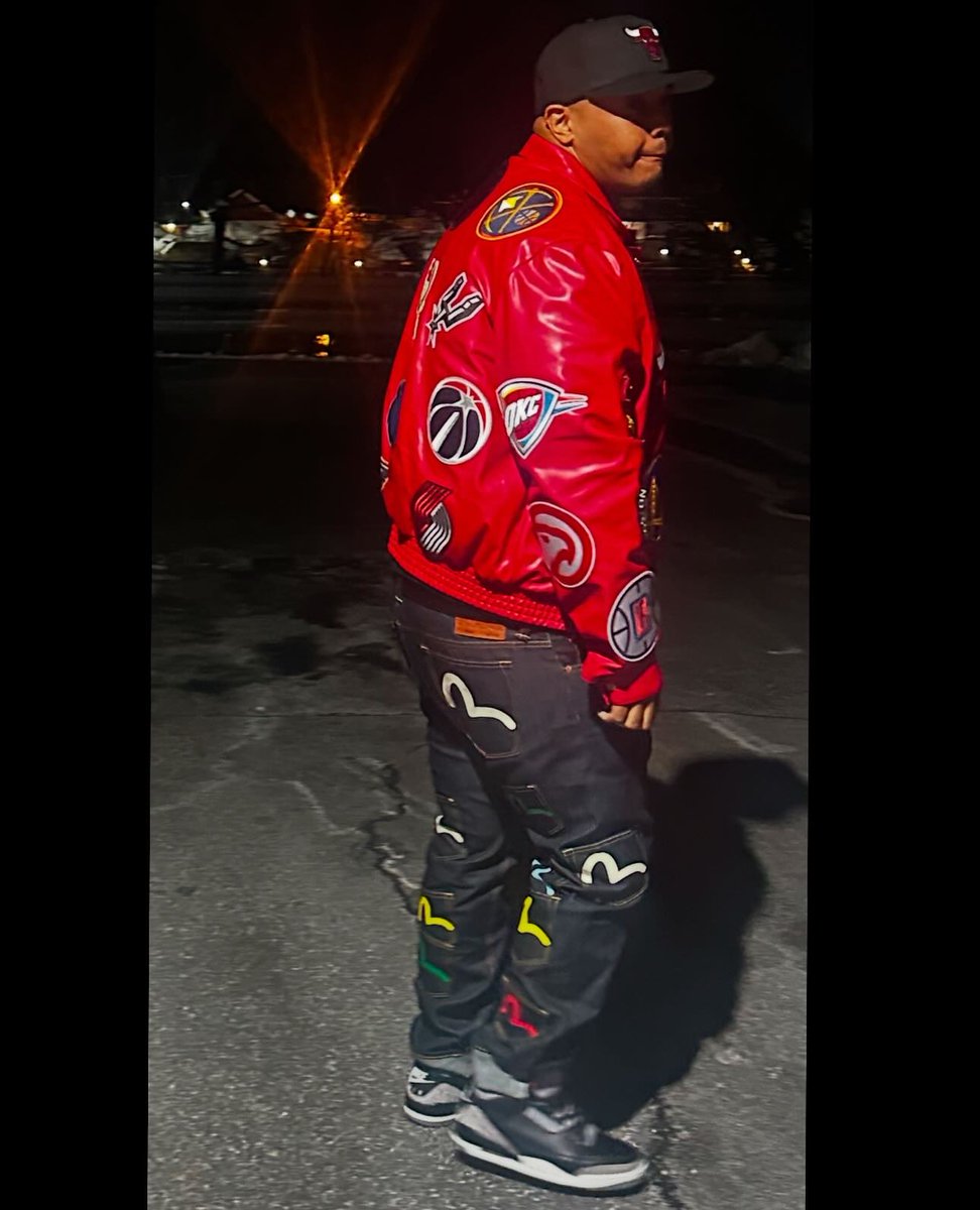 So I breeze thru , Jeans is <a href="/Evisu/">EVISU</a>