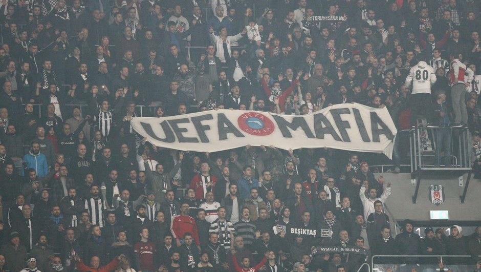 moluscodasantas's tweet photo. Os jogadores do Benfica deram tudo.
#uefamafia #UEFAChampionsLeague https://t.co/K6coRHJRiL