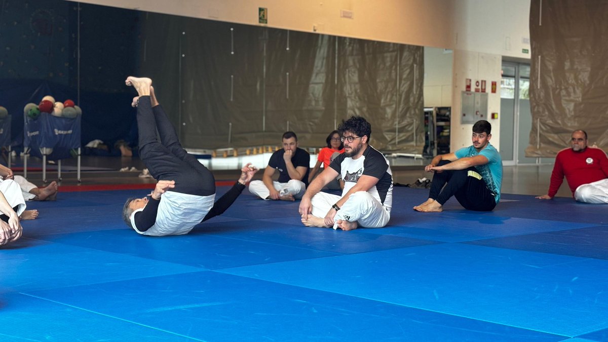 PeopleBronx's tweet photo. 🥋Judo Beyond Boundaries: Social Inclusion through Safe Falls &amp; Imagination Games

🥋Theoretical Foundations of Safe Falling Techniques and Injury Prevention at Universidad de Sevilla 

#ErasmusPlus #EC #ANPCDEFP #BronxSportClub #FALLIMAG4JUDO #UniversidadDeSevilla #FujiClub https://t.co/Ud2Vq2TmrN
