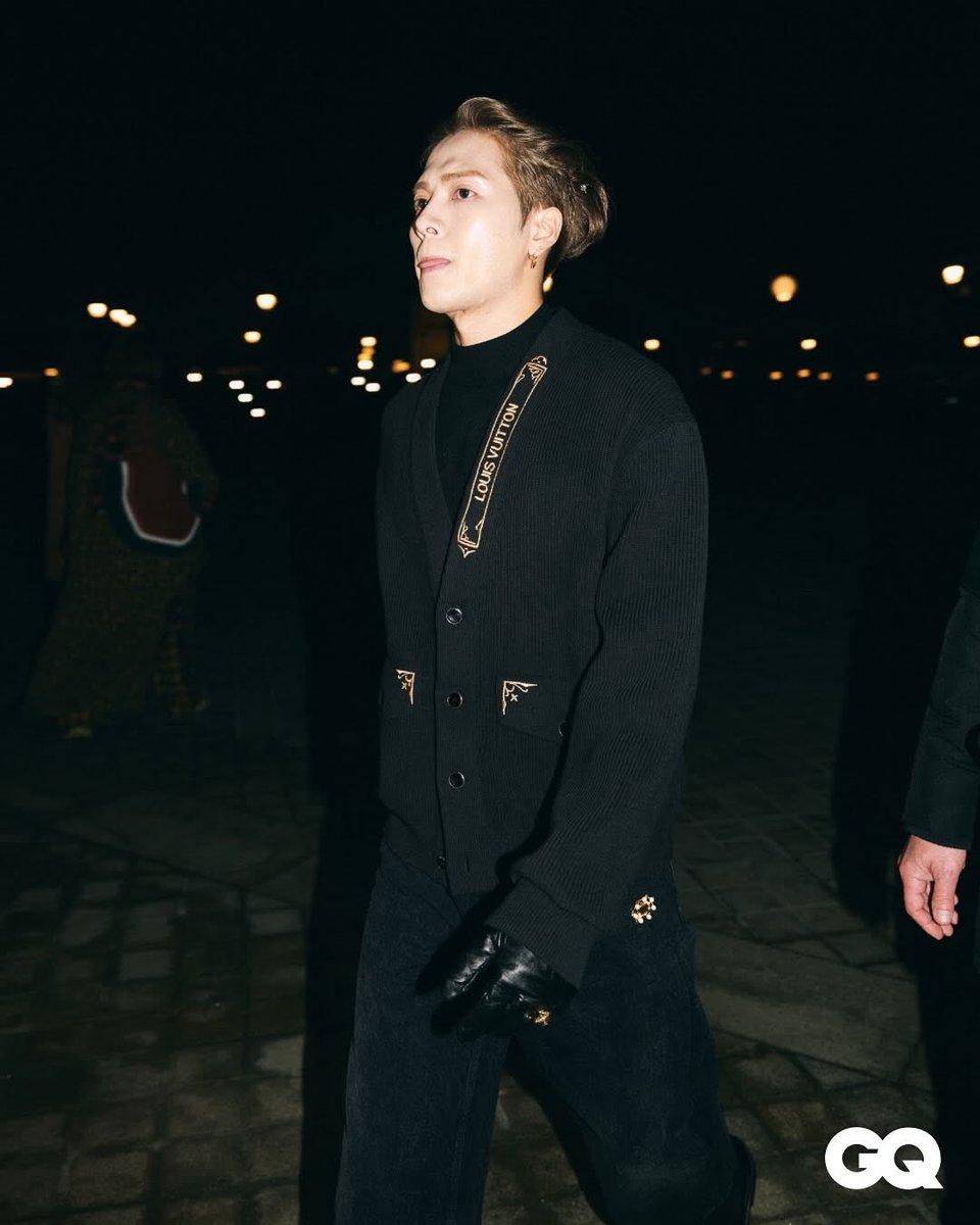 TeamWangIntlFan's tweet photo. 250121 @gqtaiwan (IG)
#JacksonWang looked dashing as ever as he attended the #LVMenFW25 
.
#JacksonWangxLVMenFW25 https://t.co/CP2sCcpJ8c