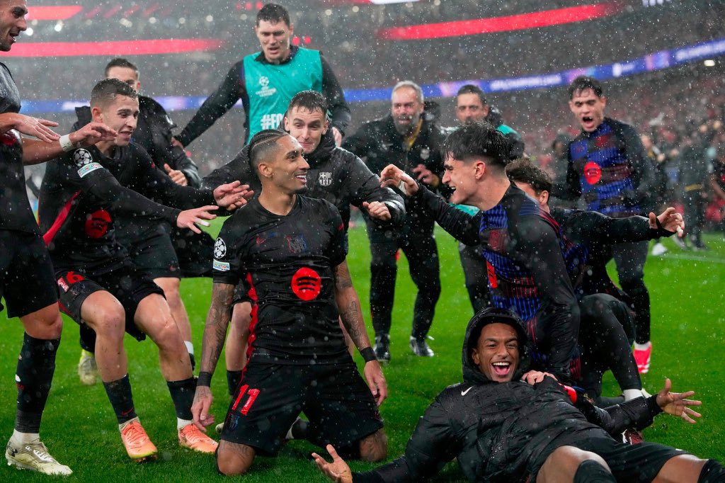 ElRonceroDelFCB's tweet photo. FUTBOL CLUB BARCELONA https://t.co/qEIzVciZOr