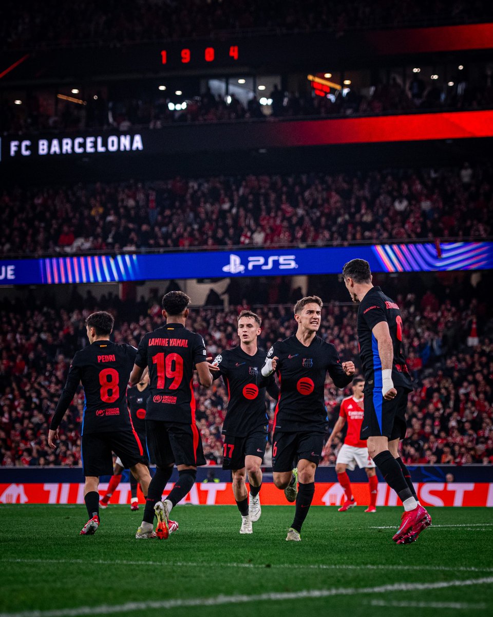 Forca_Fcb's tweet photo. 🔴 برشلونة هو الفريق الأول في تاريخ دوري أبطال أوروبا الذي يفوز بالمباراة بعد تأخره بهدفين حتى الدقيقة 75 https://t.co/JNa1sfSGh3