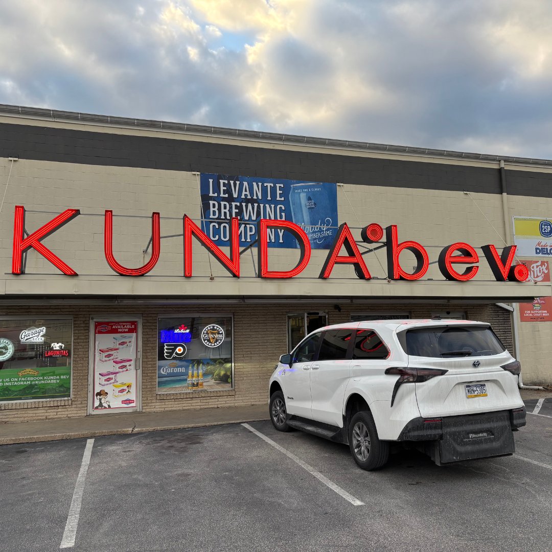BreweryHall's tweet photo. 🍻 Cheers to our friends @KundaBeverage in King of Prussia! 
After a fantastic tasting event, they're fully stocked with Guilford Hall's European Lager, BPA, BGA &amp; Pils! 

📍 349 S Henderson Rd, King of Prussia
#PABeer #CraftBeer #DrinkLocal https://t.co/7XWG2xzwCx