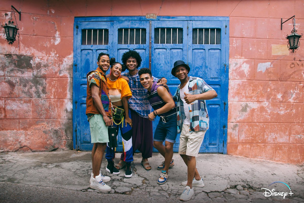 SeriesLatinasBr's tweet photo. ¡Báilalo! 💃🇨🇴 el 3 febrero llega #ChampetaElRitmoDeLaTierra, una nueva Serie Original, anteriormente para #DisneyPlus, ahora estrenará en #DisneyChannel. https://t.co/CoXLSqKtvQ