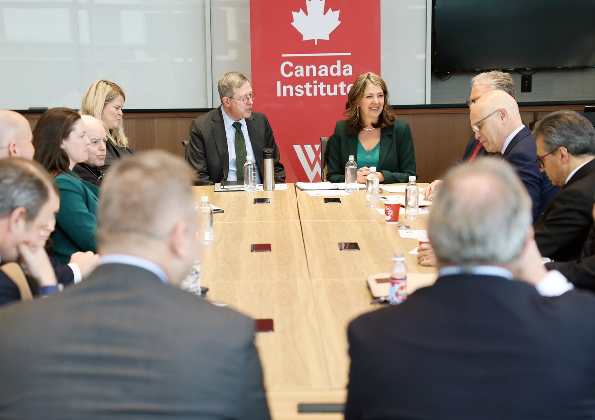 Danielle Smith tweet media