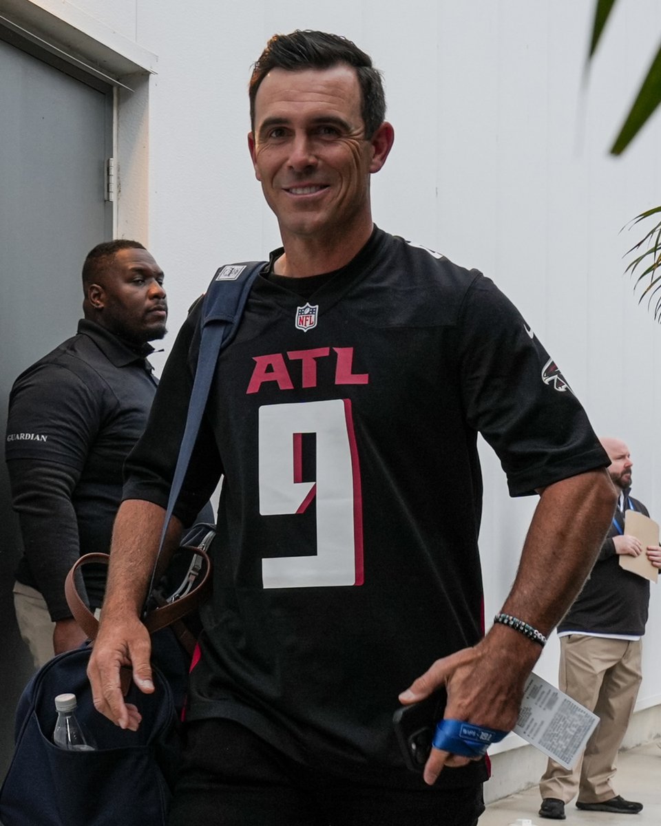 AtlantaFalcons's tweet photo. .@BillyHo_Golf reppin' MP9 at the first @atlantadrivegc match! https://t.co/VMBPgV7AYy