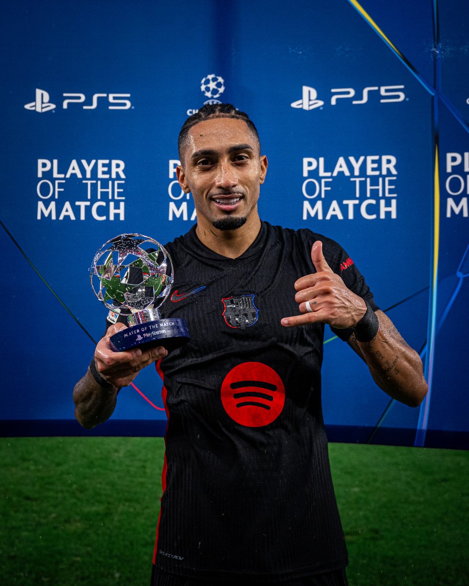 FCBarcelona_es's tweet photo. Un MVP más para la colección https://t.co/yIJZ5VCvJJ