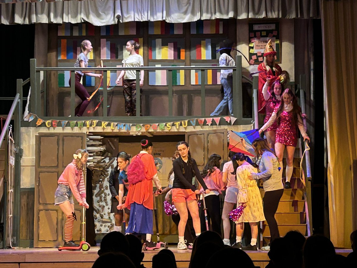 stpaulsg's tweet photo. What an opening night performance of #Matilda tonight from our incredible TYs! Tickets are only available for Wednesday and Thursday so don’t miss out on this incredible show - get your ticket now on https://t.co/uDl0sD4eTU @lecheiletrust1 https://t.co/NLnYMIMUu8