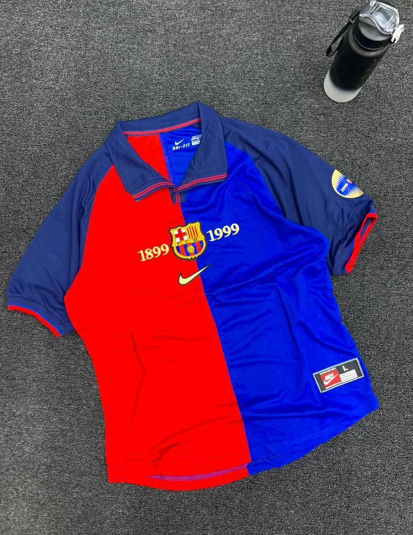 juran_pixels's tweet photo. VISCA BARCA 💙❤️🥶
BARCELONA RETRO AND NEW SEASON KITS AVAILABLE.
Retro: 25k with customization.
New kits: 18k with customization. #barcelonalive #ViscaBarca https://t.co/QkqP9B3tMG