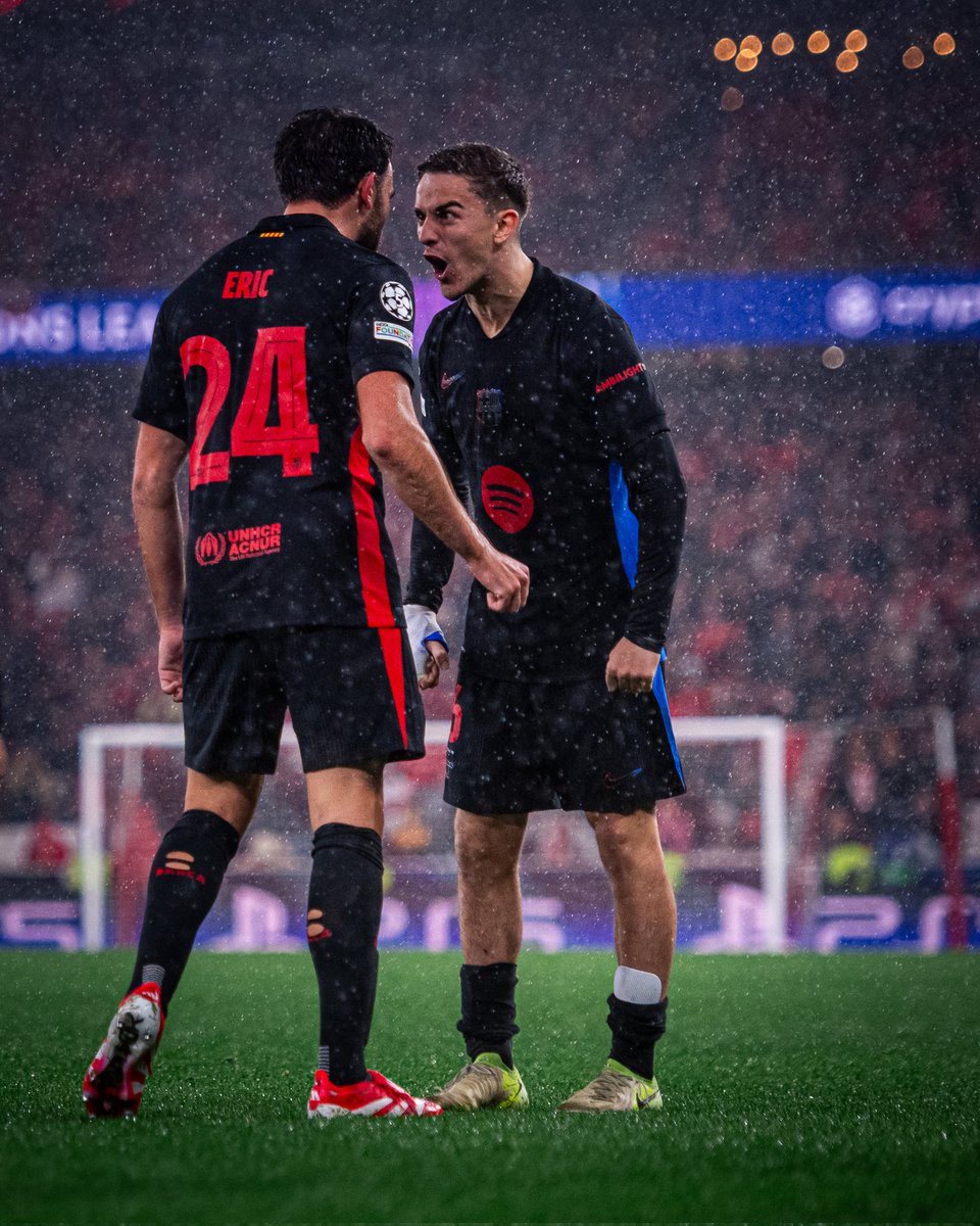 fcbarcelona_ara's tweet photo. نحن لها 👊 https://t.co/QSS3J8dImH