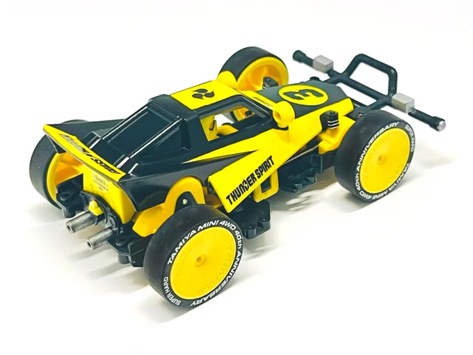 #新春コンデレ2025 作品名:Palmsize Buggy新しいのに懐かしいグラスホッパーJr. 原点に還り手のひらサイズのバギーとしてまとめました子どもの頃憧れたバギーバンパーを装備高い車高もミニ四駆らしさがあって好きです。#ミニ四駆 #mini4wd 