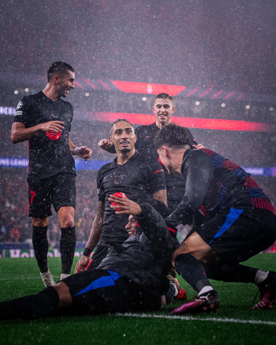 FCBarcelona_cat's tweet photo. ÈPIC! https://t.co/bvQnni3RNK
