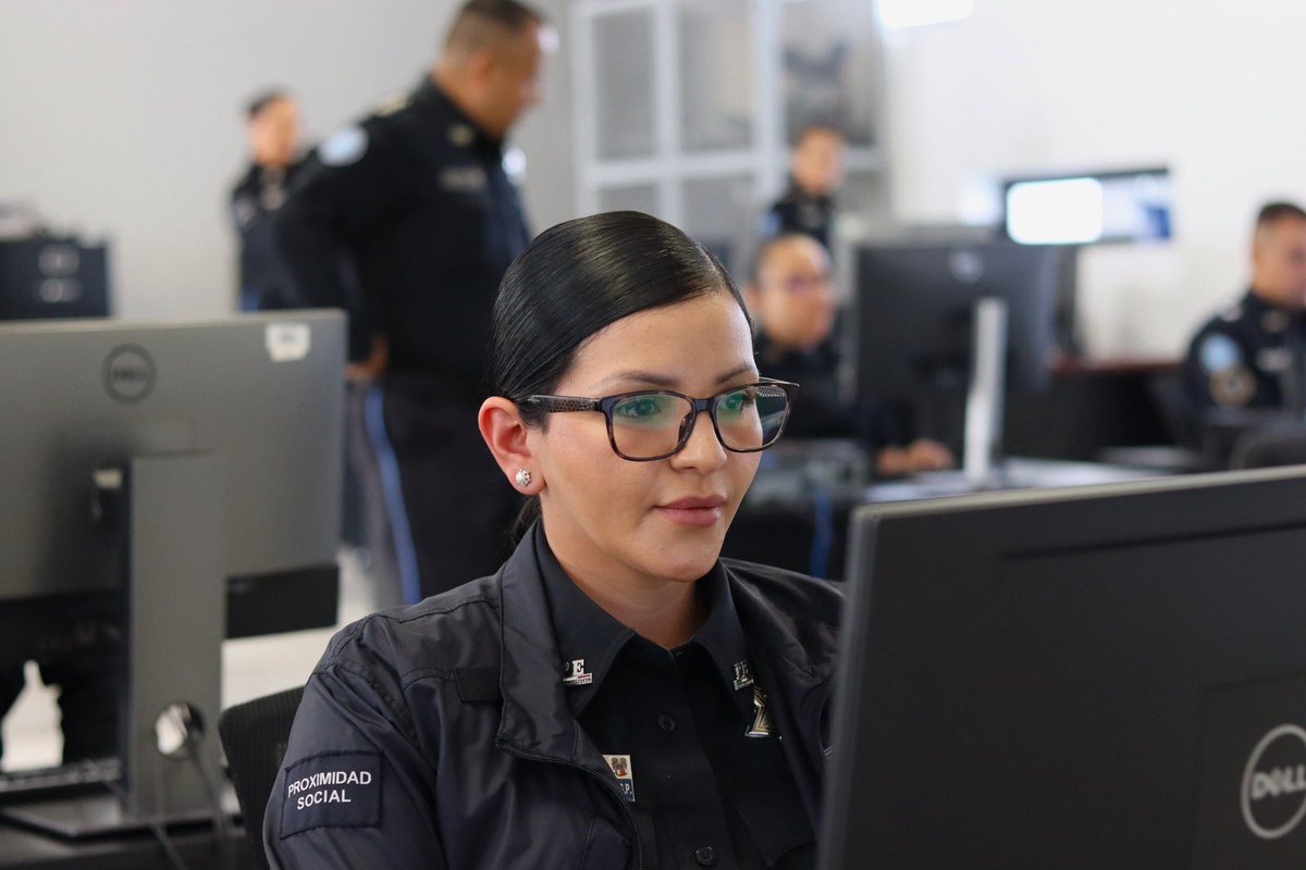 TereJimenezE's tweet image. MESA DE INTELIGENCIA Y SEGURIDAD CON JALISCO, COLIMA, NAYARIT Y ZACATECAS

Representantes de los estados de Jalisco, Colima, Nayarit y Zacatecas participaron en la reunión de la Mesa de Inteligencia que se realizó en las instalaciones del C5 Aguascalientes como parte de los…