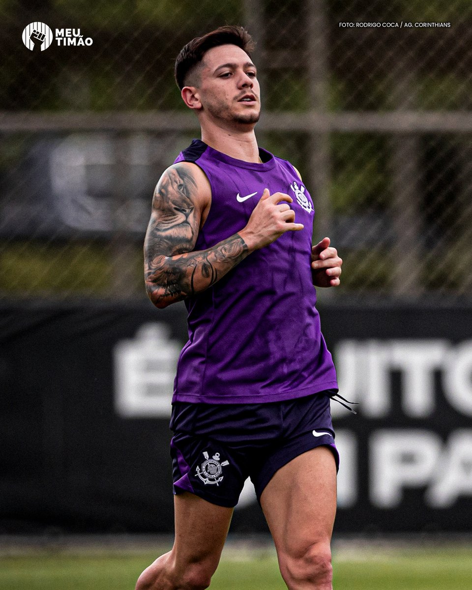 MeuTimao's tweet photo. Olha quem apareceu nas fotos do treino de hoje! 🖤 https://t.co/Mktg2SzB4F