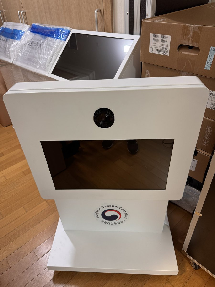 #키즈용 #게임 #키오스크
#키즈용 #포토 #키오스크
제작완료! 납품 설치 대기중!
#수퍼브이알