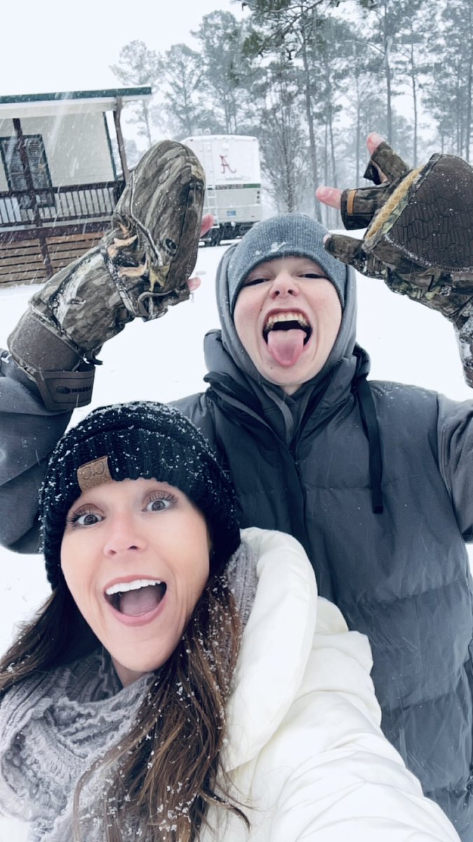 BiomedicalEhs's tweet photo. Snow day 😎 https://t.co/Rxk7gDGgsv