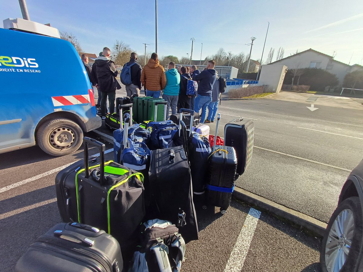 Hannah Besser tweet media