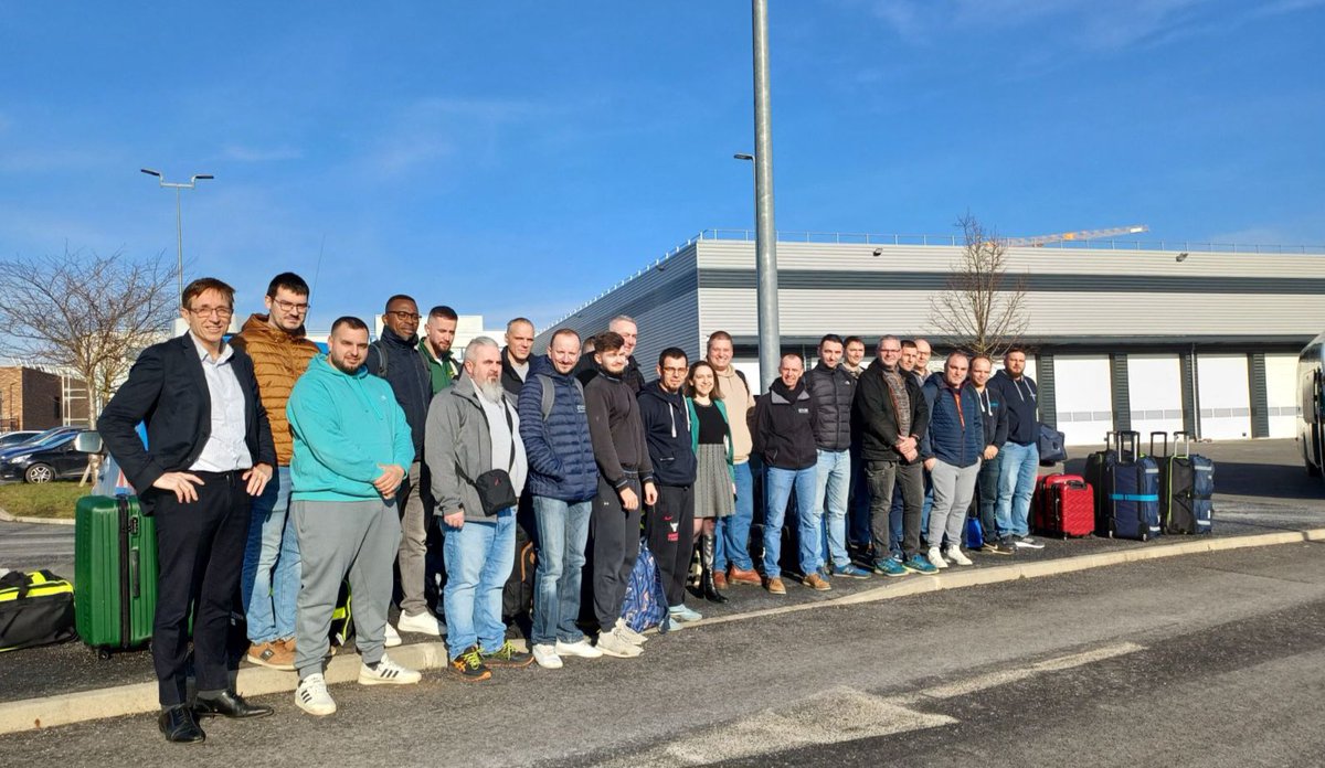 Hannah Besser tweet media