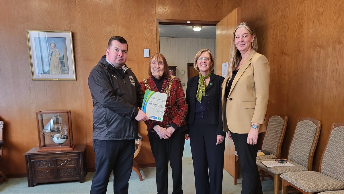 abradford_'s tweet photo. Honoured to attend a reception with Plymouth's Lord Mayor, Cllr Tuohy, and @plymouthcc CEO Tracey Lee, recognising @Argyle's role in the Feb 2024 WW2 ordnance response. Proud of the unity shown during one of the UKs largest peacetime evacuations and how we lived our values. #PAFC https://t.co/cRF79BIRSp