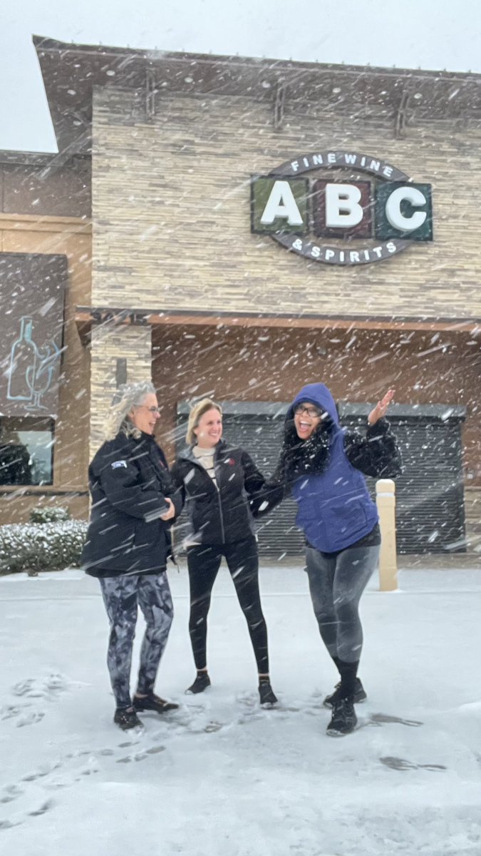 ABCWineSpirits's tweet image. Snow place like ABC. ❄️☃️

Winter Storm Alert: Stores in the Panhandle &amp;amp; Tallahassee areas have adjusted hours. Please check Google for store hours.

#florida #destinfl #destinflorida #alwaysbecelebrating #abcfinewinespirits #snow #snowing #snowinfl #snowinflorida #floridawinter