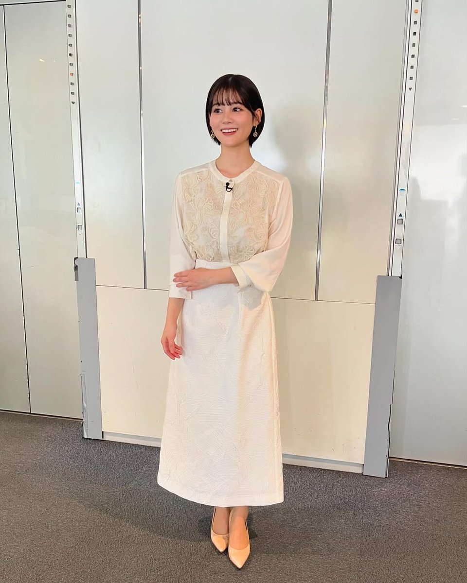 onriedo16's tweet photo. #Repost @nakahara_minami 
——
アド街👗

①jacket＋skirt #swingle
②blouse+skirt #YECCAVECCA
③Knit＋skirt #LILIANCARAT
boots #kanematsu
④one-piece＋jire #LADYMADE https://t.co/vnwnYVXEZY