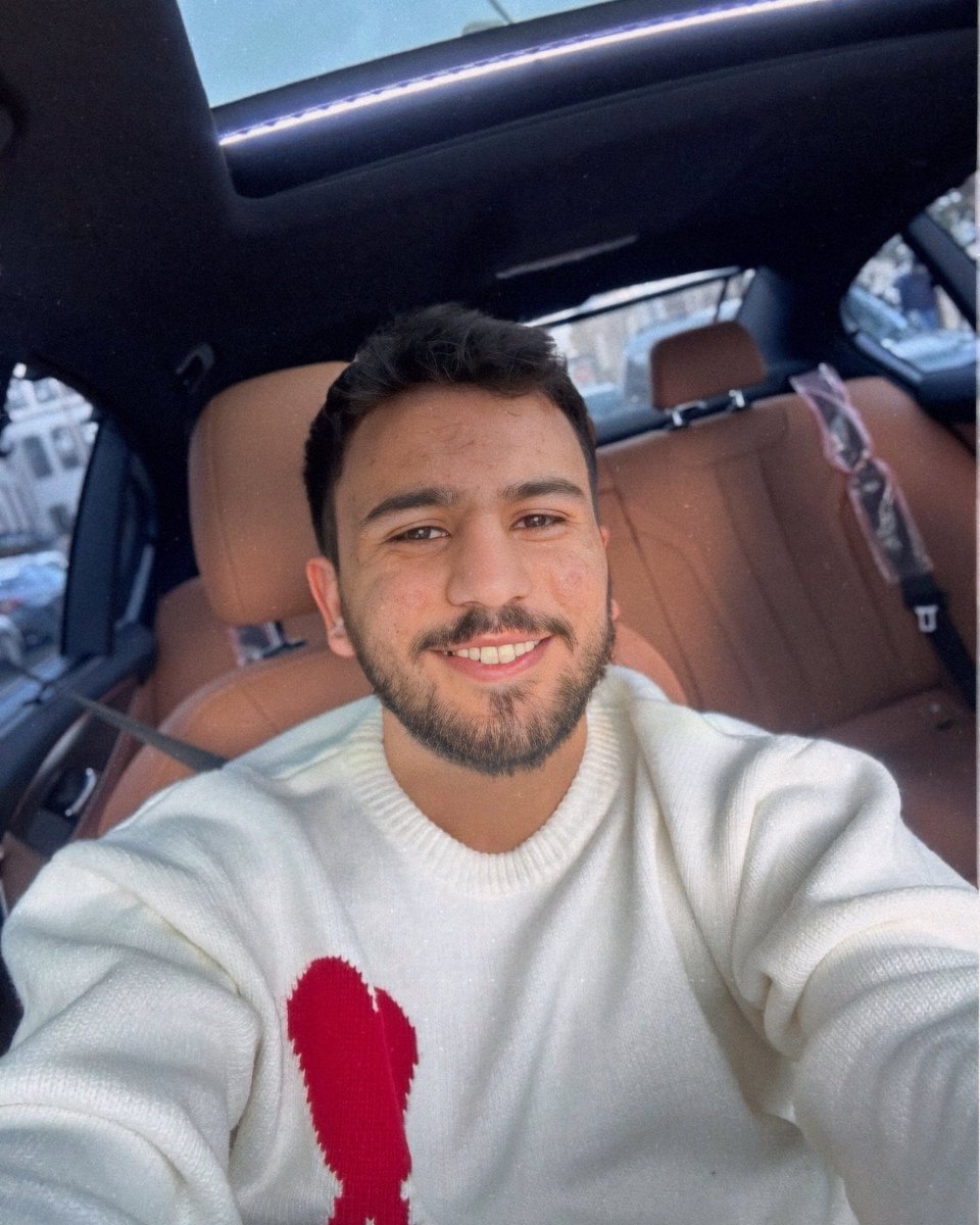onurtanyeri_'s tweet photo. Dostlarıma selam düşmanlarım kahrolsun 😝 https://t.co/SaGi5T56Ja
