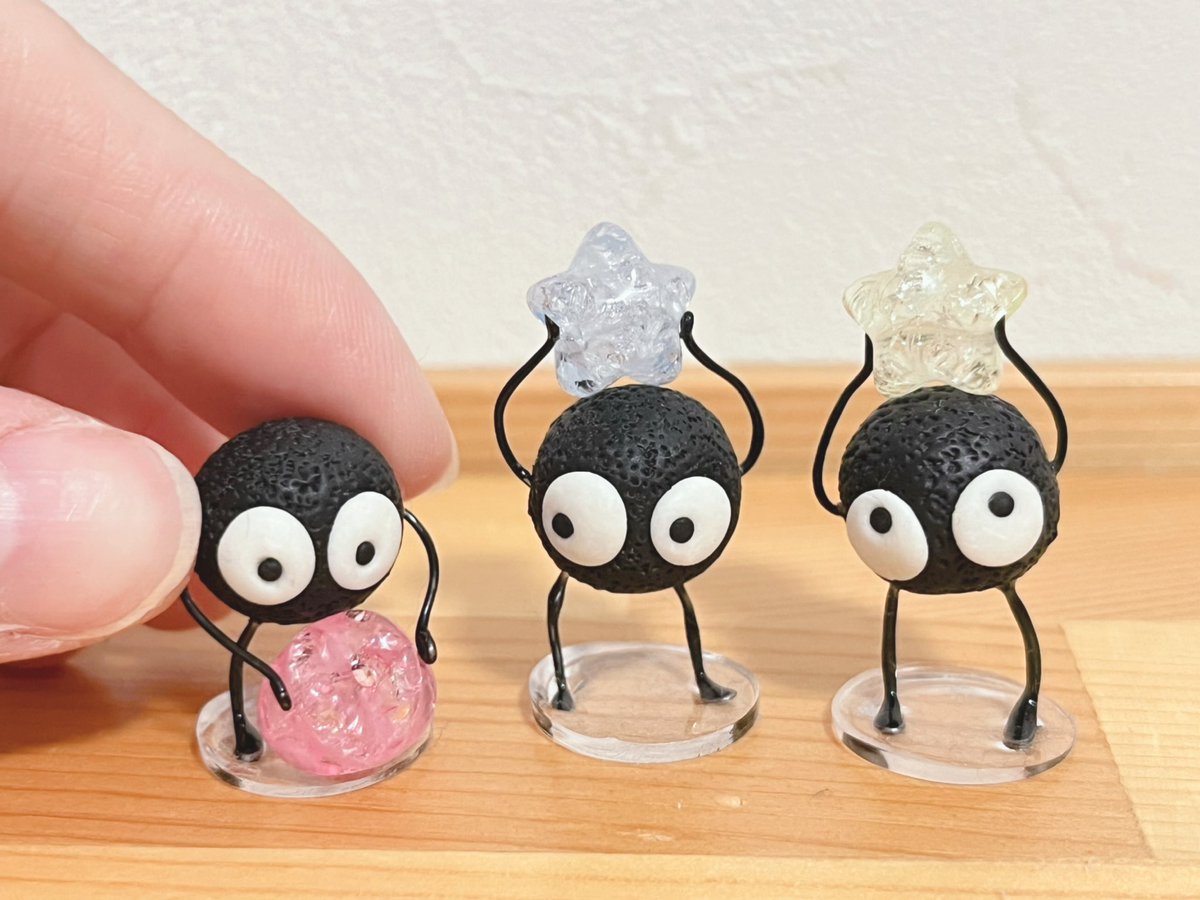 ✼••┈┈┈┈••✼••┈┈┈┈••✼
                 ススワタリ
✼••┈┈┈┈••✼••┈┈┈┈••✼

#ジブリ 
#千と千尋の神隠し
#ススワタリ
#樹脂粘土
#ハンドメイド好きさんと繋がりたい 
#ハンドメイド作品