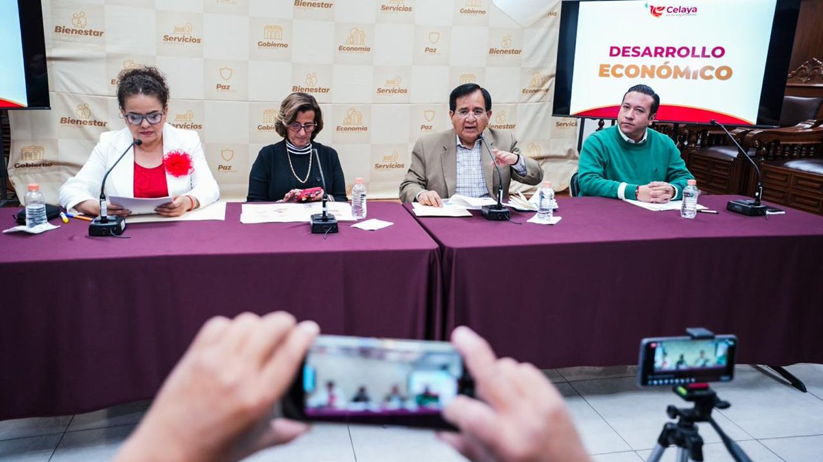 CentenariosI's tweet image. Celaya concretó la primera inversión de la actual administración encabezada por el presidente municipal @juanmiguel_ofic. Se trata de la empresa #DIMER que instaló una planta de producción en el Parque Industrial El Marqués Bajío. 
👇🏻
lc.cx/HG-V3Q