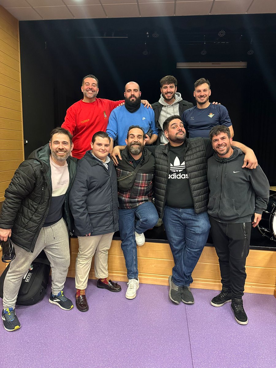 Reencuentro con mis @ciegodetronos. Que regalo más bonito me hizo el carnaval el año pasado. Mis Froilán!!!!!