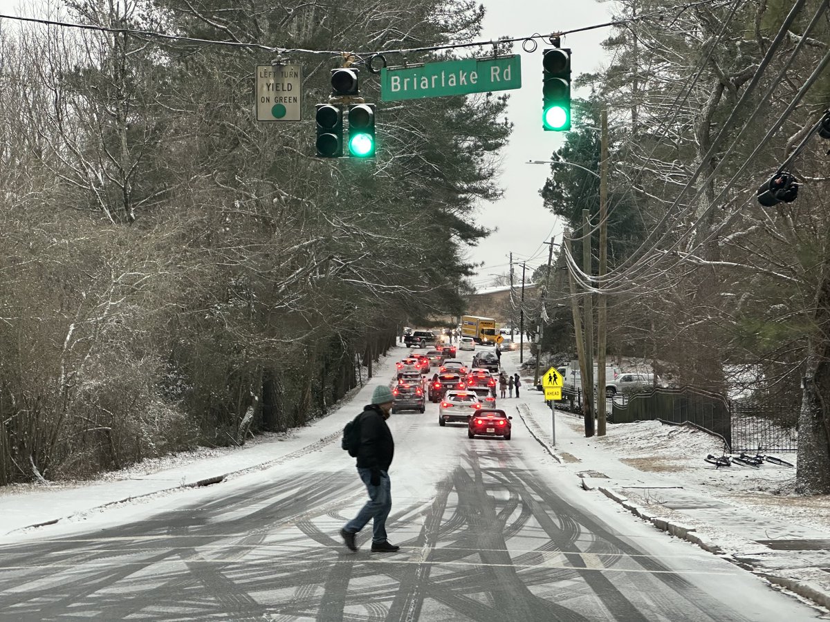 It’s slick out there in north DeKalb County. #gawx #atlwx